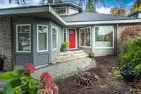 14999 21B AVENUE - thumbnail 2