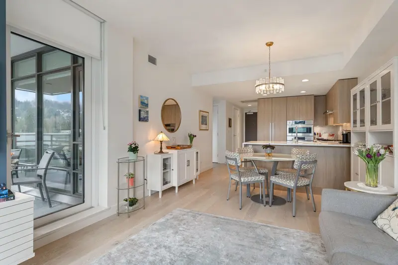 402 2738 LIBRARY LANE - photo 1 of 23