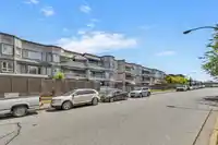 205 1840 E SOUTHMERE CRESCENT - thumbnail 3
