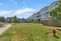 205 1840 E SOUTHMERE CRESCENT - thumbnail 4