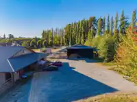 18738 20 AVENUE - thumbnail 9