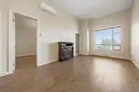515 14588 MCDOUGALL DRIVE - thumbnail 13