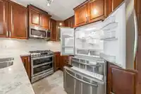 515 14588 MCDOUGALL DRIVE - thumbnail 10