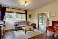 13887 16 AVENUE - thumbnail 9