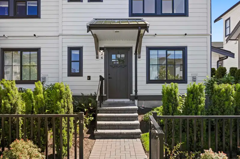 26 16565 24A AVENUE - photo 4 of 37