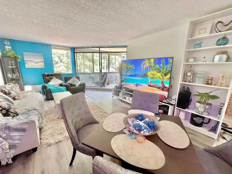 304 1480 FOSTER STREET - photo 1 of 40