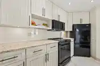 504 15015 VICTORIA AVENUE - thumbnail 11