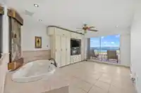 504 15015 VICTORIA AVENUE - thumbnail 20
