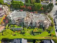 504 15015 VICTORIA AVENUE - thumbnail 31