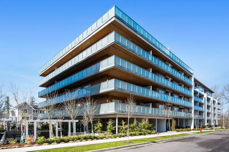 B310 8447 202 AVENUE - photo 1 of 25