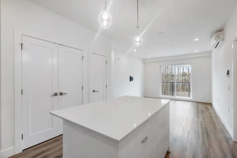 B310 8447 202 AVENUE - photo 4 of 25