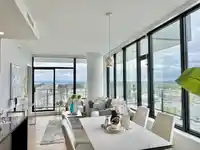 1406 1588 JOHNSTON ROAD - thumbnail 7