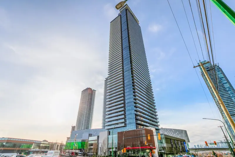 5104 4510 HALIFAX WAY - photo 2 of 25