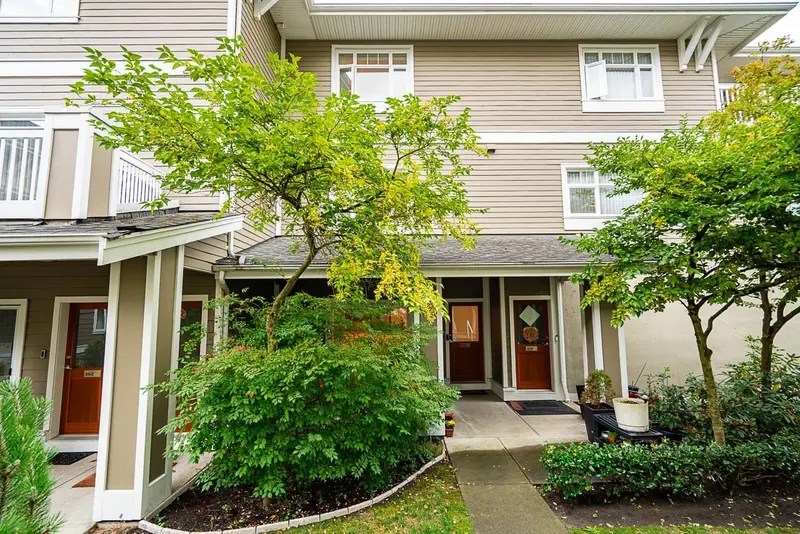 160 7388 MACPHERSON AVENUE - photo 3 of 25