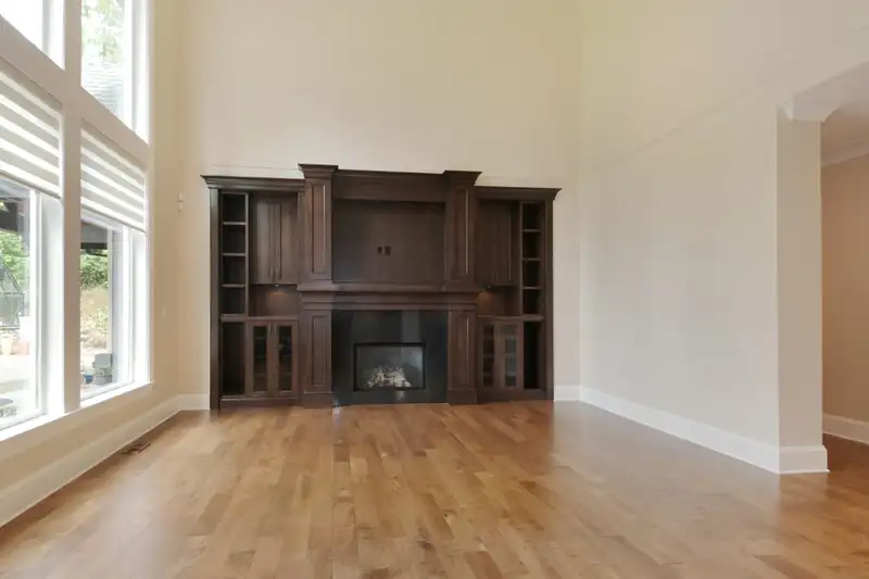 3147 139 STREET - photo 4 of 40