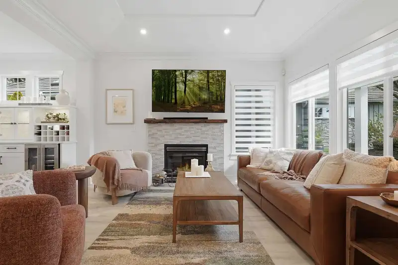 5 18088 8 AVENUE - photo 4 of 40