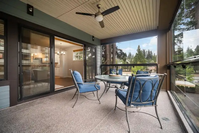 306 3535 146A STREET - photo 1 of 1