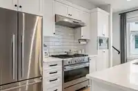 16 3339 148 STREET - thumbnail 11