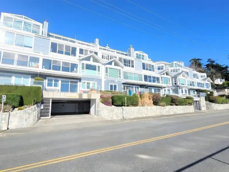 303 15165 MARINE DRIVE - photo 1 of 26