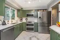 2241 152A STREET - thumbnail 15