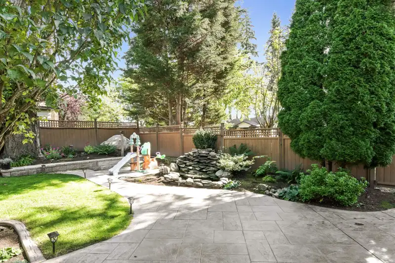 2210 153 STREET - photo 4 of 36