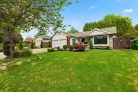 1290 163A STREET - thumbnail 2