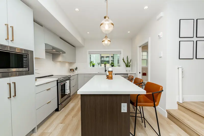 202 80 ELGIN STREET - photo 3 of 25