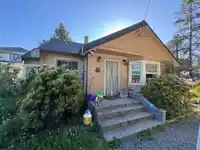 2127 KING GEORGE BOULEVARD - thumbnail 1