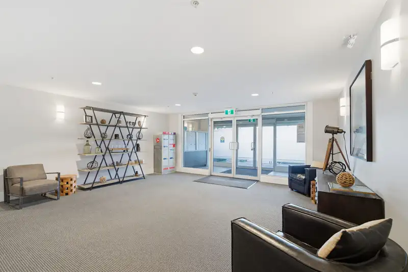 213 14550 WINTER CRESCENT - photo 4 of 28
