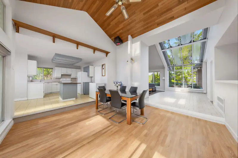 17138 26A AVENUE - photo 4 of 40