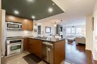 203 2950 KING GEORGE BOULEVARD - thumbnail 2