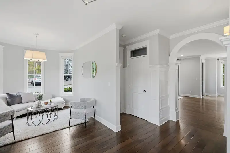 927 163 STREET - photo 2 of 24