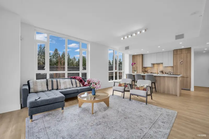 208 2385 EMERY COURT - photo 1 of 25