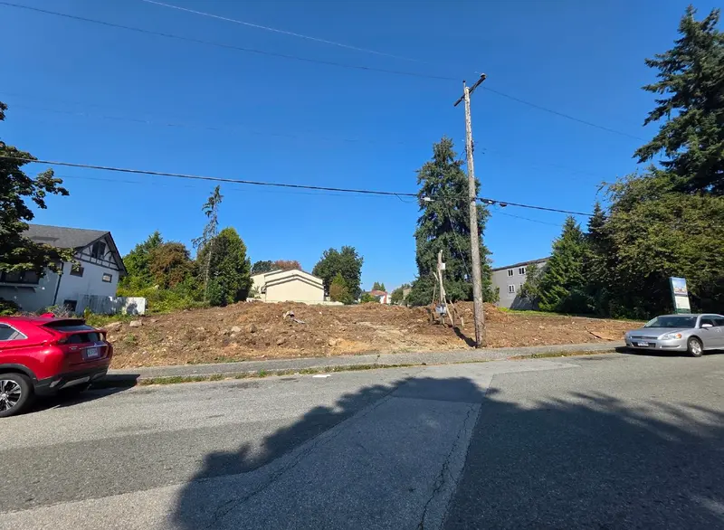 7447 - 7453 14TH AVENUE - photo 4 of 5