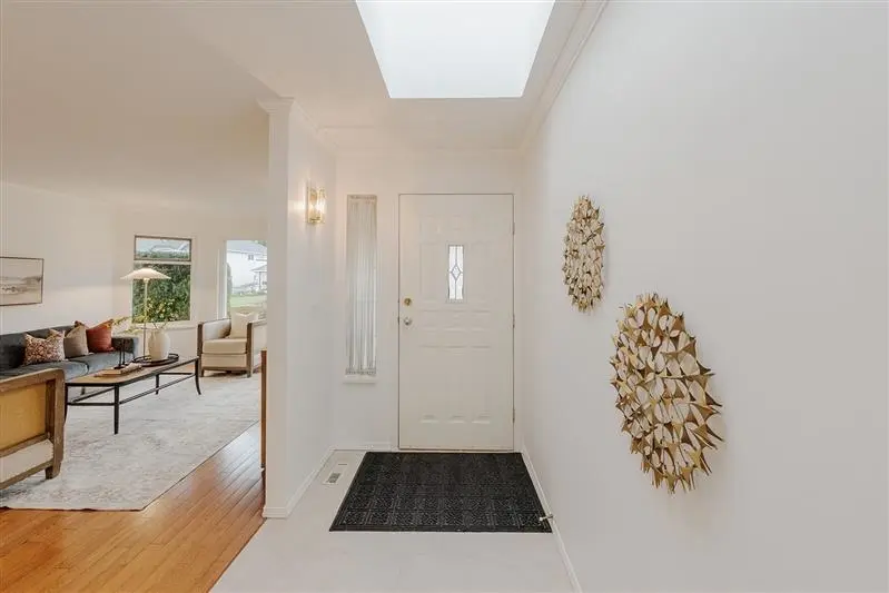 19596 SOMERSET DRIVE - photo 2 of 25