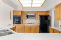 13395 14 AVENUE - thumbnail 8