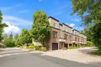 94 15588 32 AVENUE - thumbnail 1