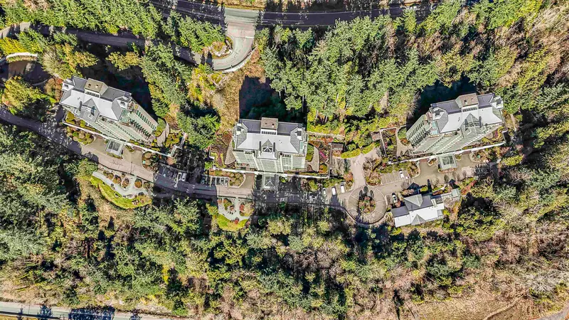 1001 3315 CYPRESS PLACE - photo 3 of 25