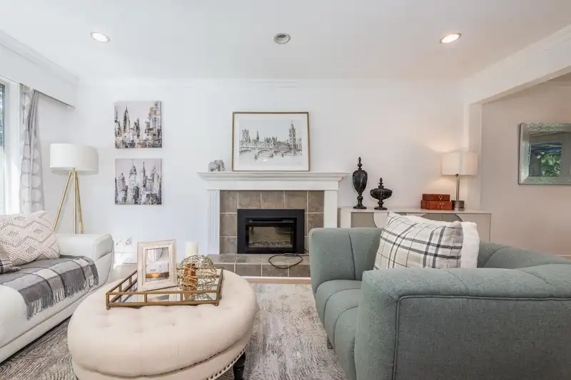 1338 STEVENS STREET - photo 3 of 35