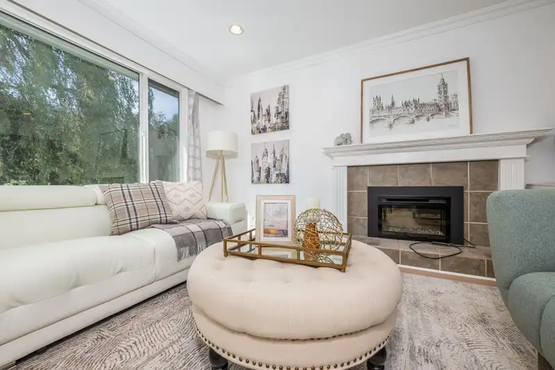 1338 STEVENS STREET - photo 4 of 35