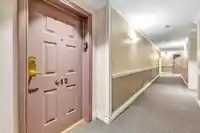 413 1576 MERKLIN STREET - thumbnail 2