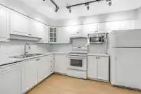 413 1576 MERKLIN STREET - thumbnail 6