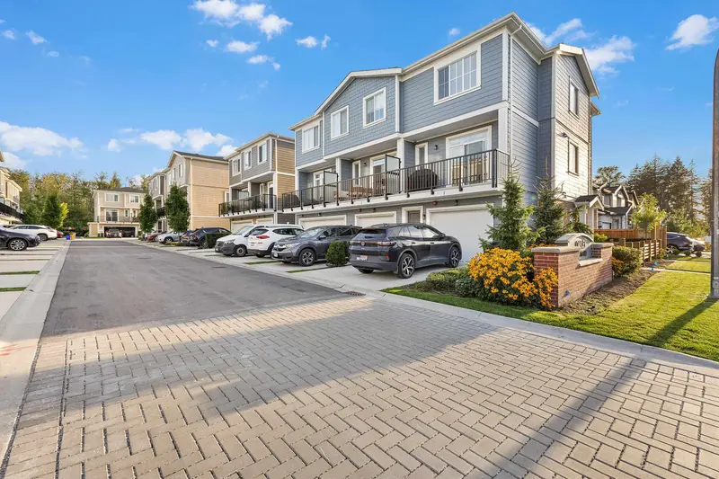 1 20680 76B AVENUE - photo 2 of 25