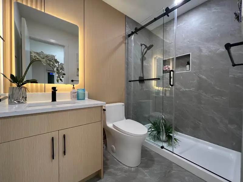15092 19A AVENUE - photo 4 of 19