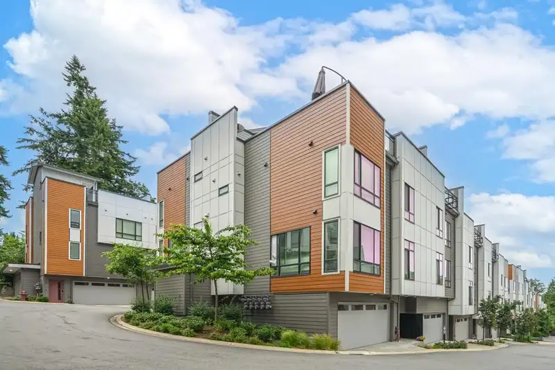 160 16433 19 AVENUE - photo 1 of 31
