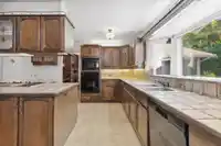 14324 25 AVENUE - thumbnail 13
