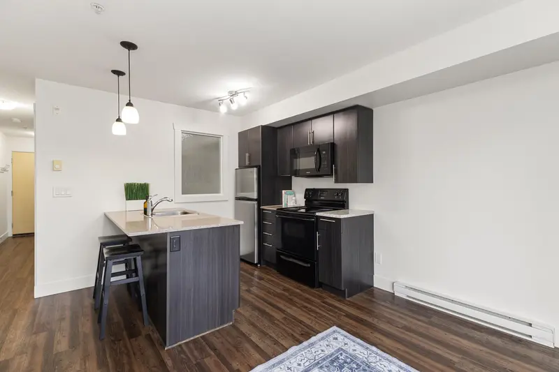 321 2565 CAMPBELL AVENUE - photo 2 of 24