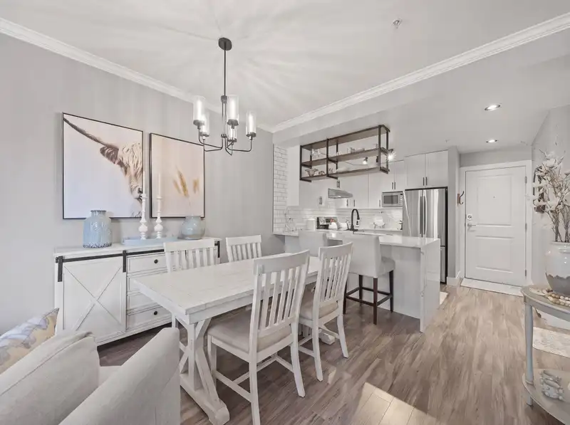 308 15368 16A AVENUE - photo 4 of 25