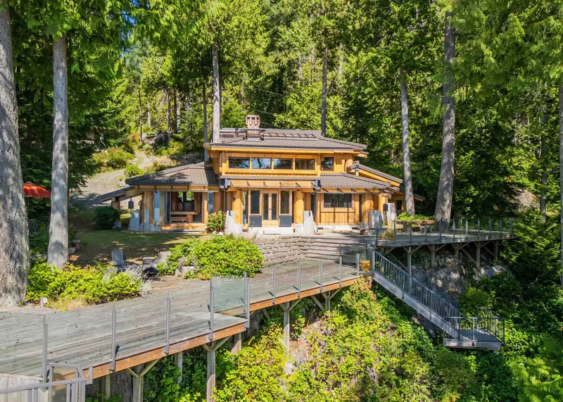 1010 TAKI-TE-SI ROAD - photo 2 of 25