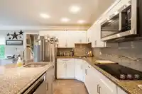 12432 20 AVENUE - thumbnail 11
